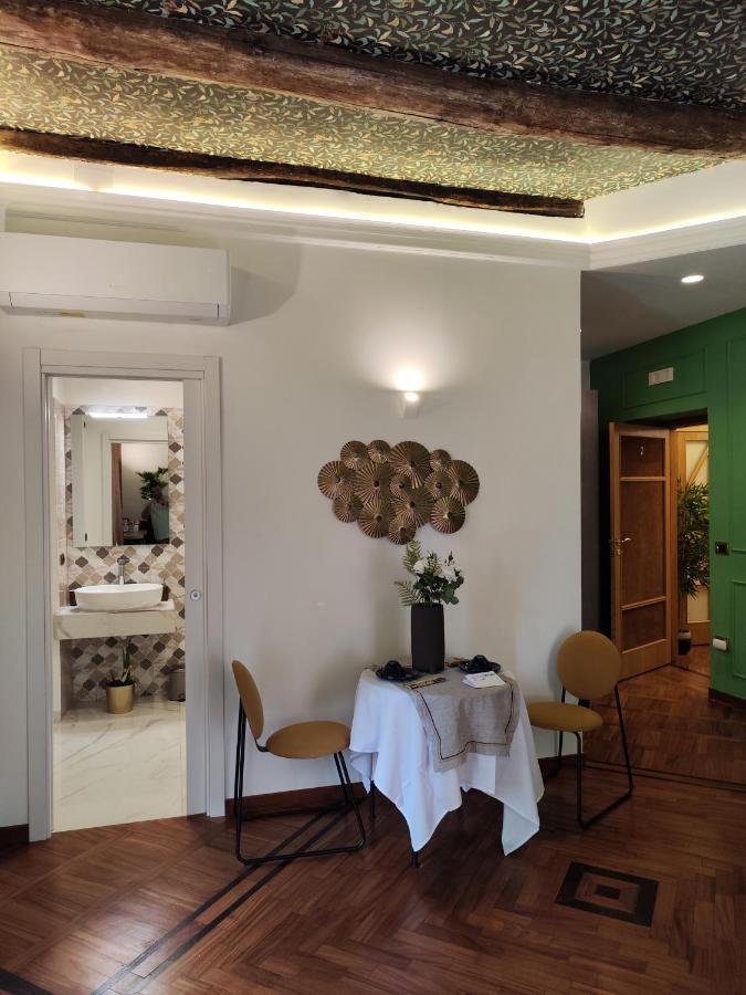 Palazzo Il Convento Luxury Umberto I Couette-café