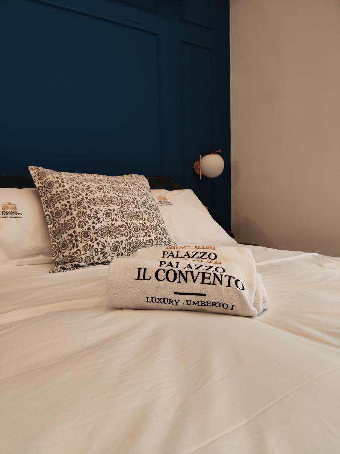 Palazzo Il Convento Luxury Umberto I Couette-café *