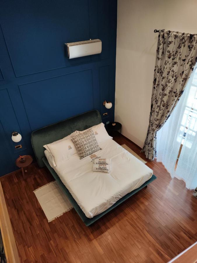 Palazzo Il Convento Luxury Umberto I Couette-café