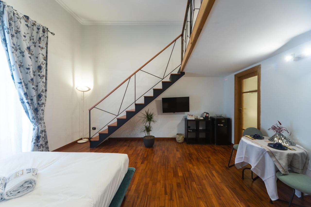 Palazzo Il Convento Luxury Umberto I Couette-café Naples