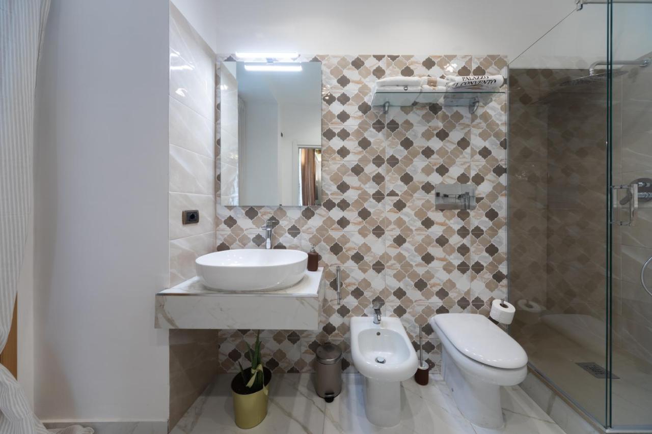 Palazzo Il Convento Luxury Umberto I Couette-café