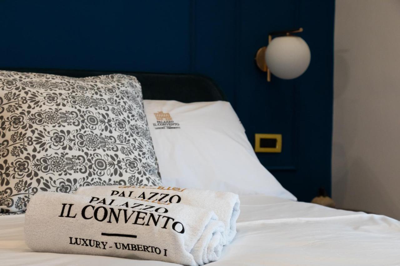 Palazzo Il Convento Luxury Umberto I Couette-café